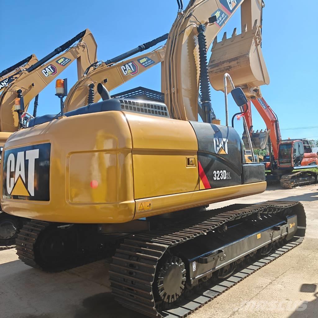 CAT 320 D Rupsgraafmachines
