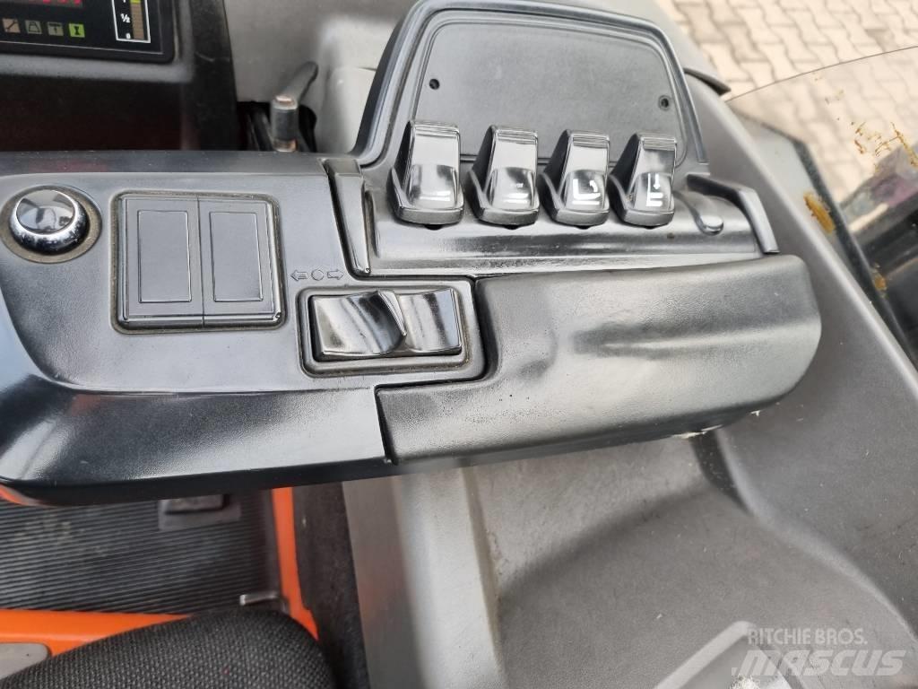 BT RR E 160 M Reachtruck voor hoog niveau