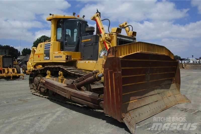 Komatsu D275A-5 Rupsdozers