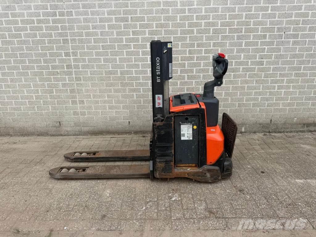 Toyota SWE200D Meeloop stapelaar