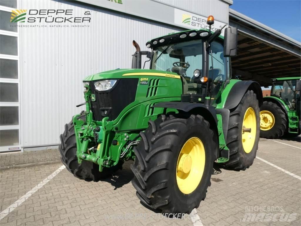 John Deere 6215R Tractoren