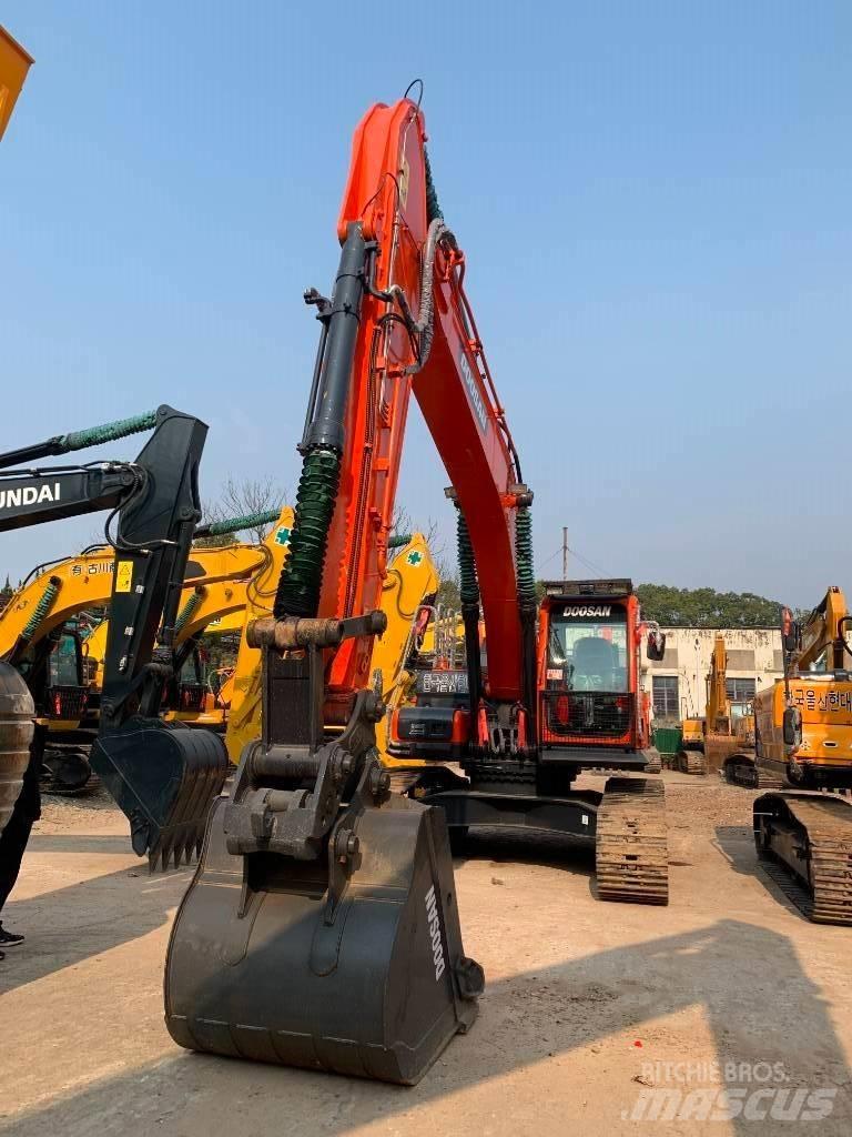 Doosan DX 300 LCA Rupsgraafmachines