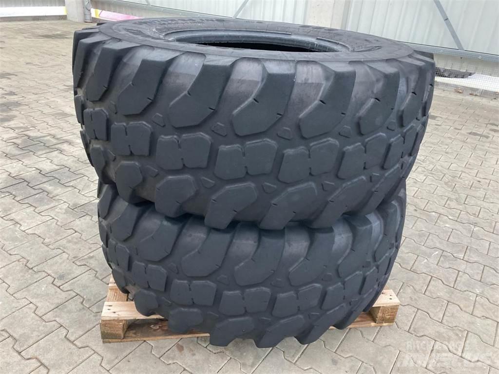 Alliance 500/70R24 Banden, wielen en velgen