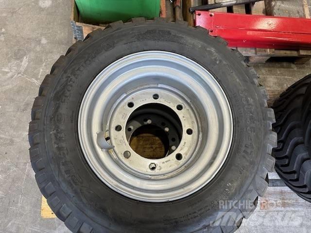 Deli Tire 380/55 17 Banden, wielen en velgen
