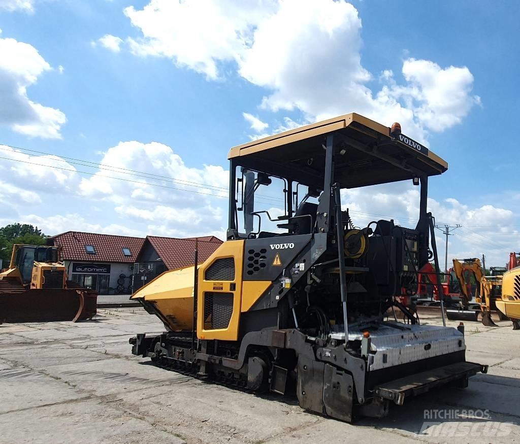 Volvo P 7820C Asfaltafwerkmachines