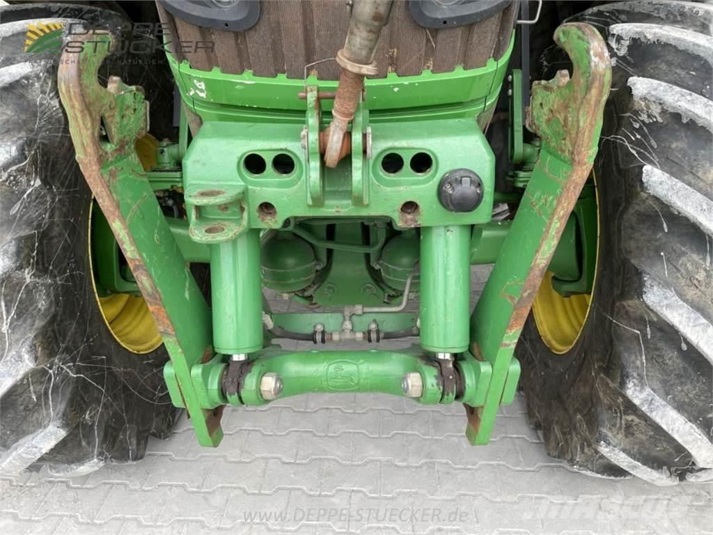 John Deere 6210R Tractoren