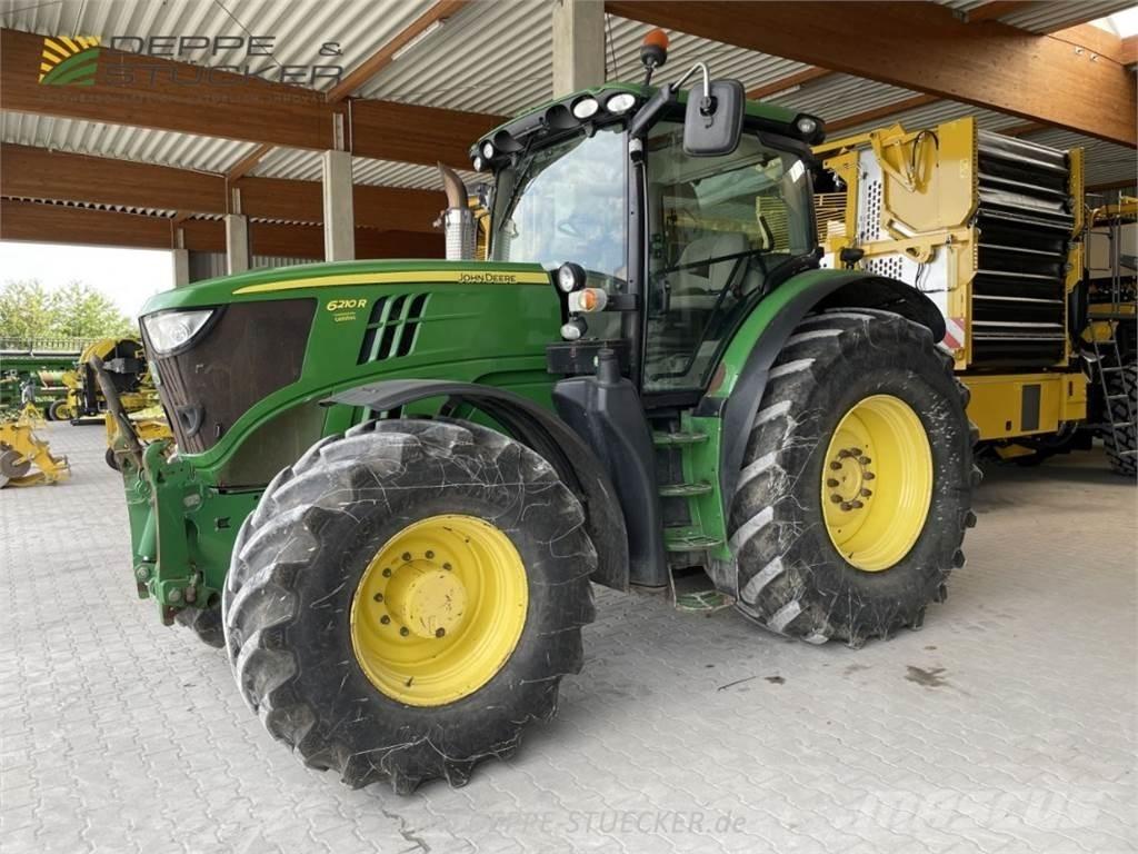 John Deere 6210R Tractoren