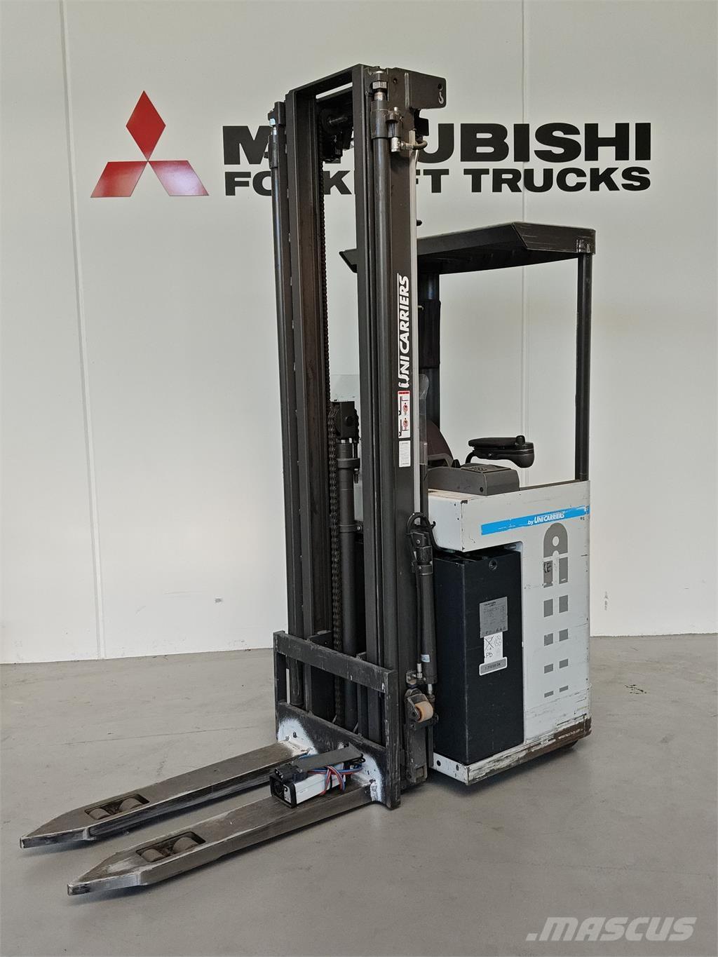 Atlet XSN160E Zelfrijdende stapelaars