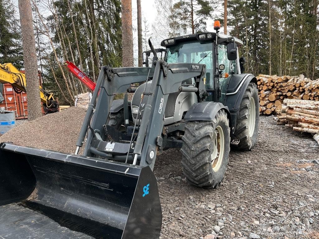 Valtra N 121 HT Tractoren