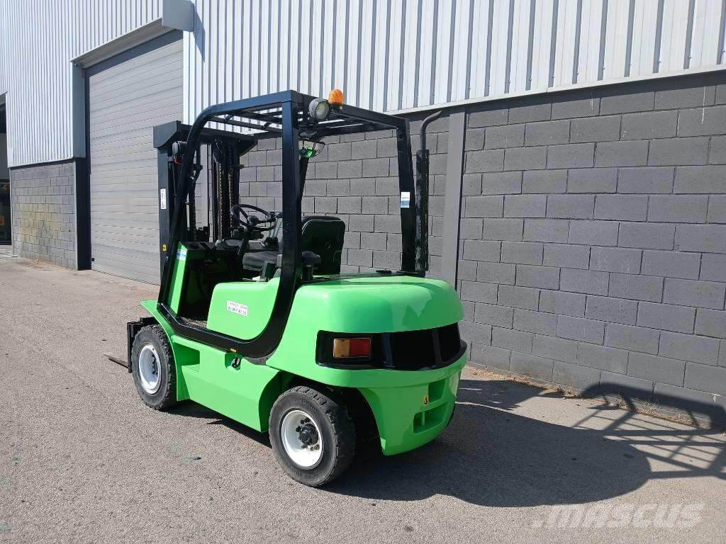 Clark CMP 25 Diesel heftrucks