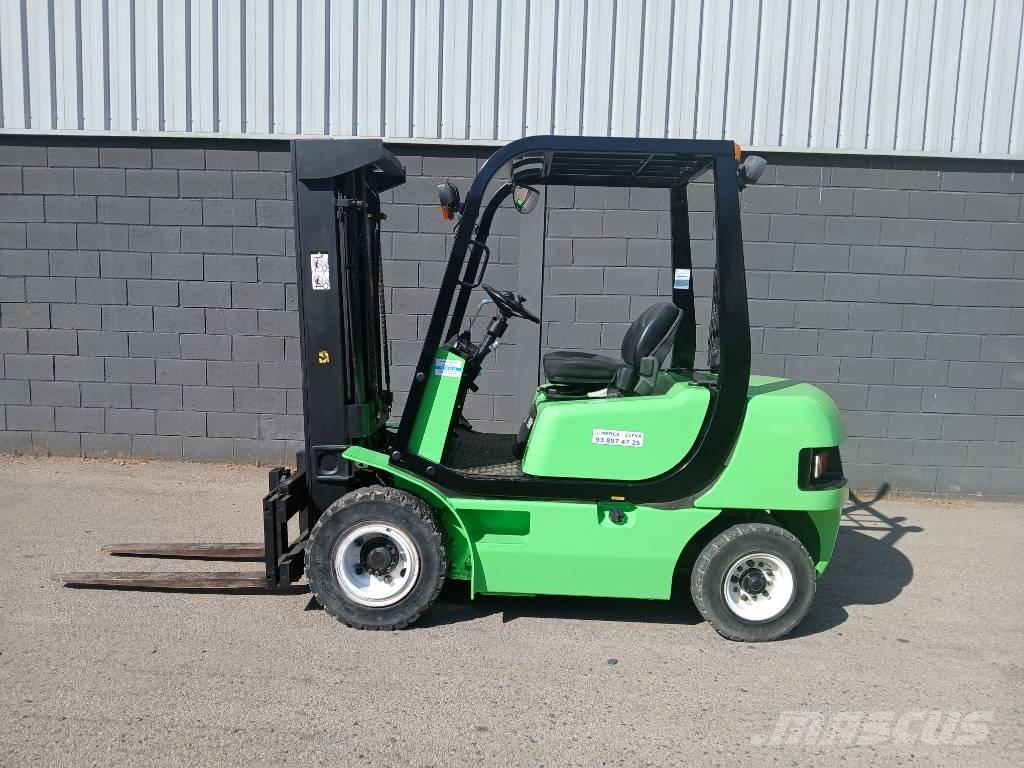 Clark CMP 25 Diesel heftrucks