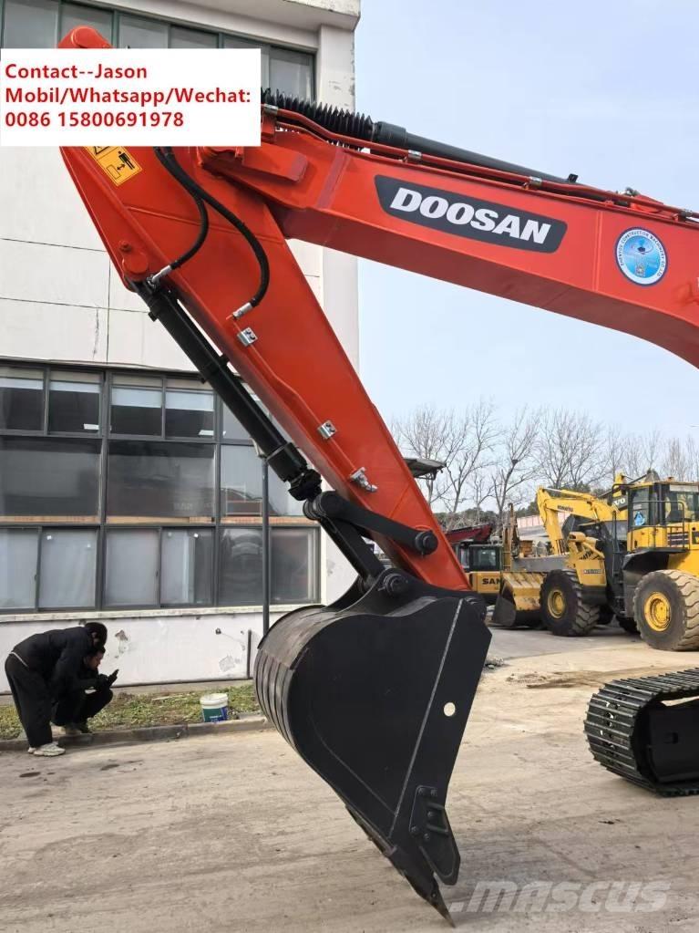 Doosan DX 225 LCA Rupsgraafmachines