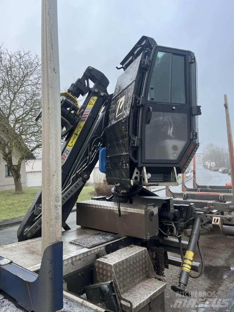 Penz 12ZE8.30 Kranen en laders