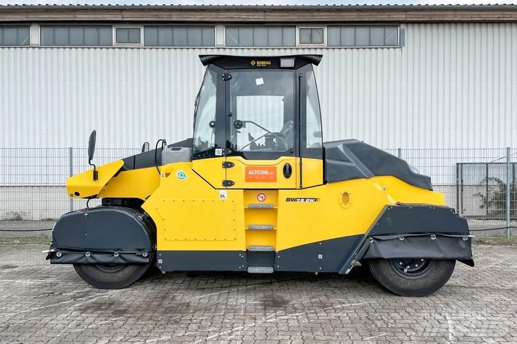 Bomag BW 28 RH Bandenwalsen