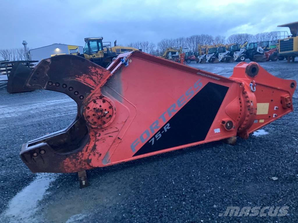  Fortress FS75 Vergruizers