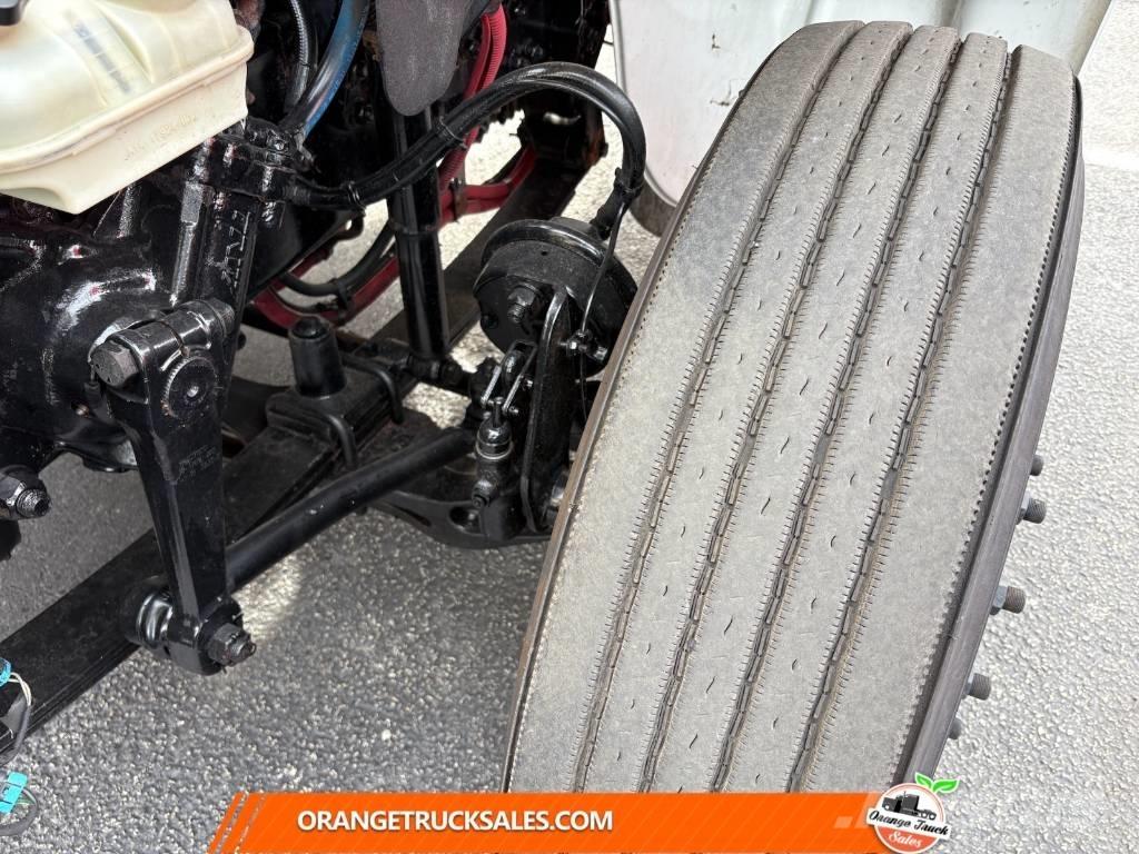 Freightliner M2 Chassis met cabine