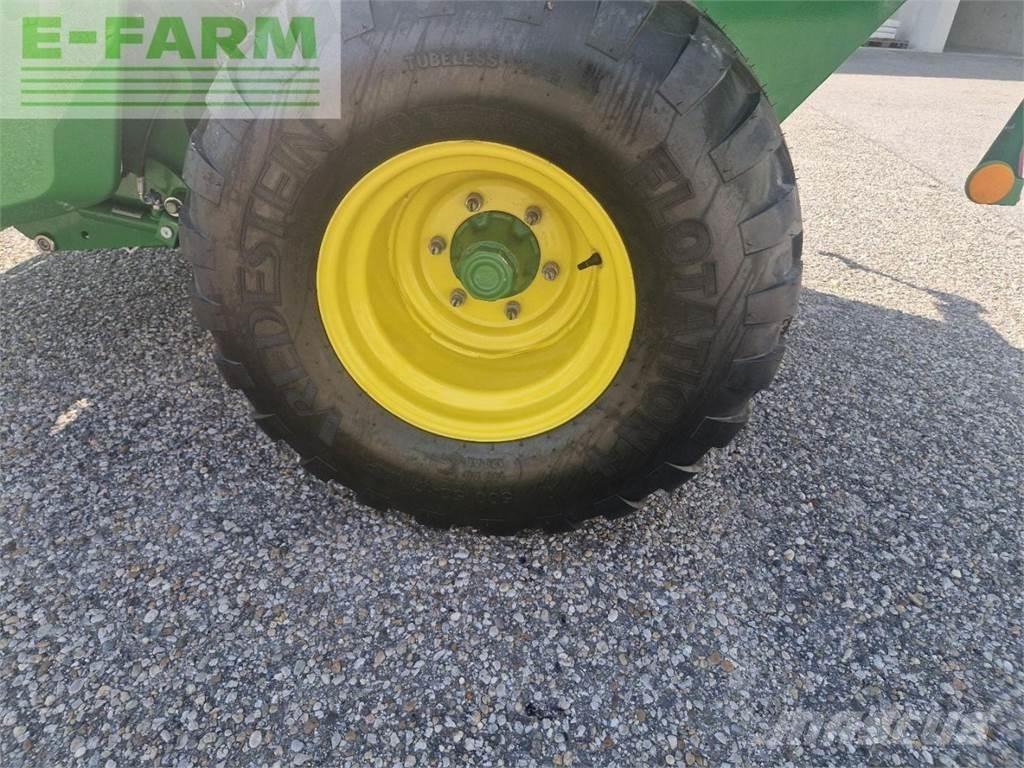 John Deere F441M Vierkante balenpers
