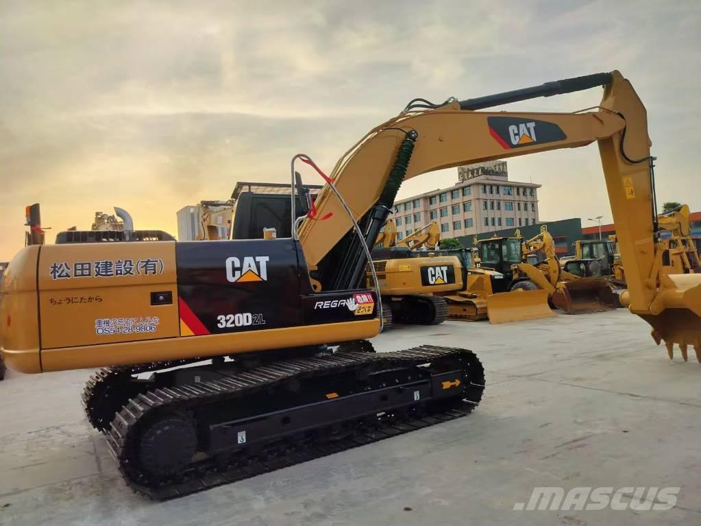 CAT 320 D2L Rupsgraafmachines