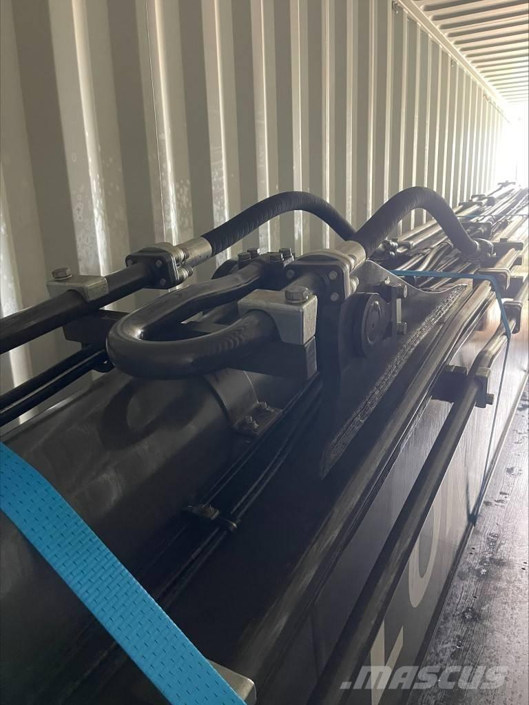 Volvo EC380/EC400 Long Reach Graafmachines