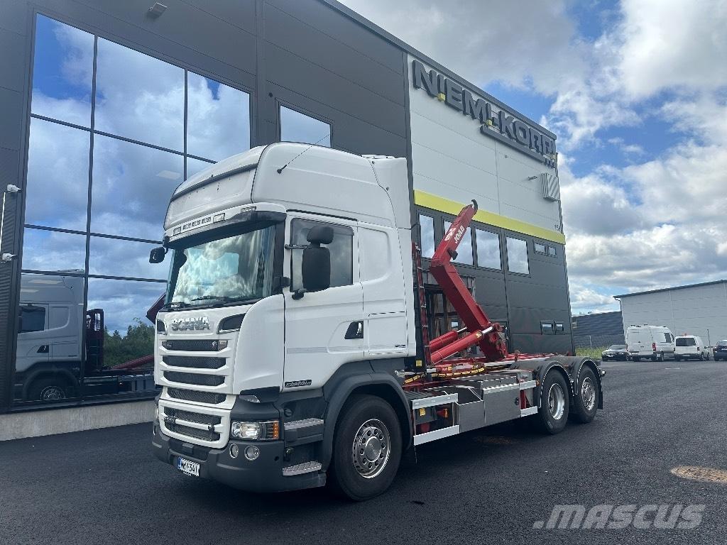 Scania R520 6x2*4 Vrachtwagen met containersysteem