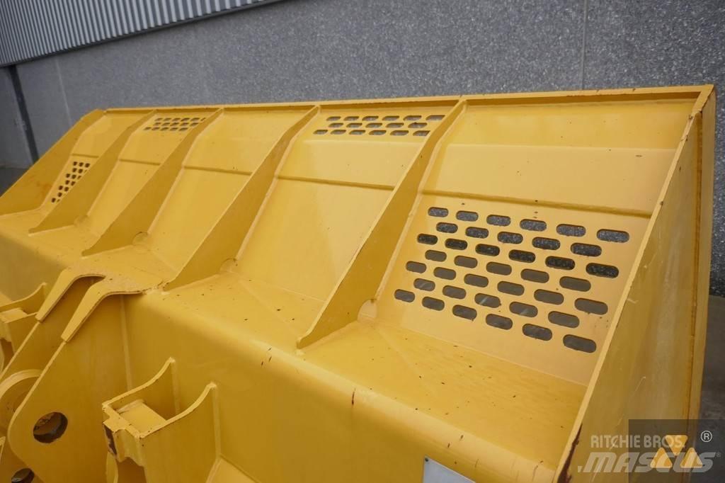 CAT 930 Bucket Bakken