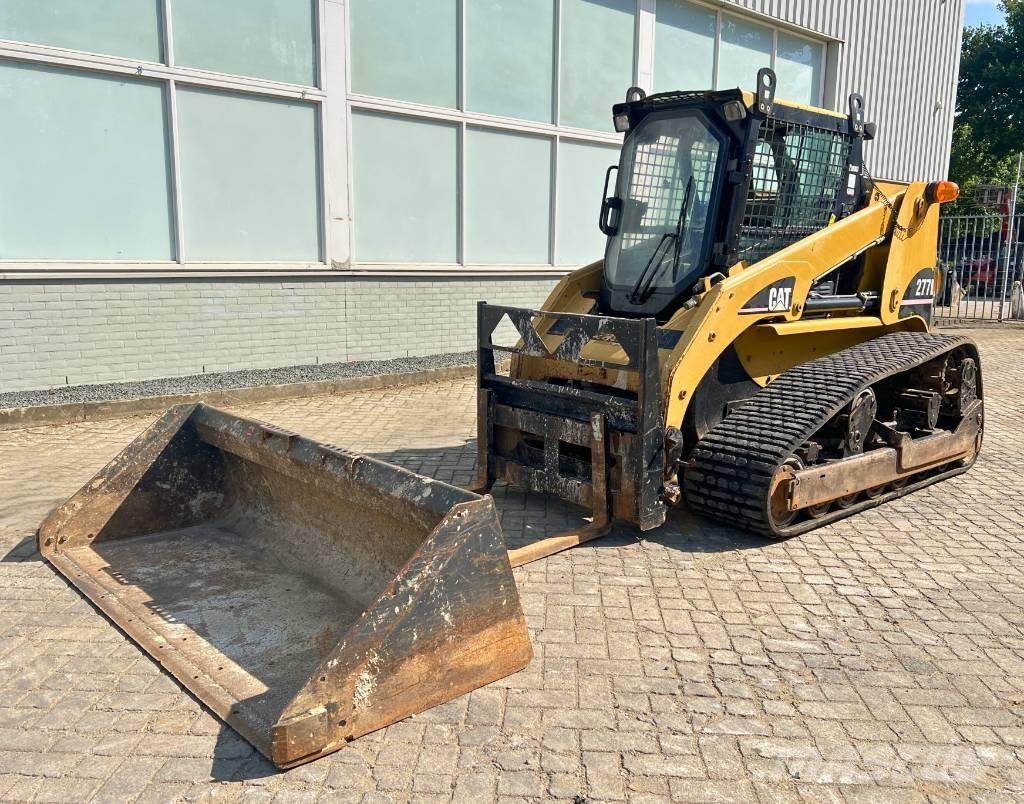 CAT 277 B    2006 Schrankladers