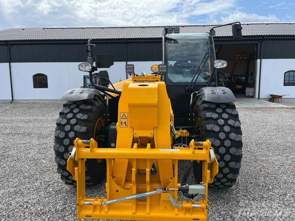 JCB 560-80 Agri Xtra Verreikers