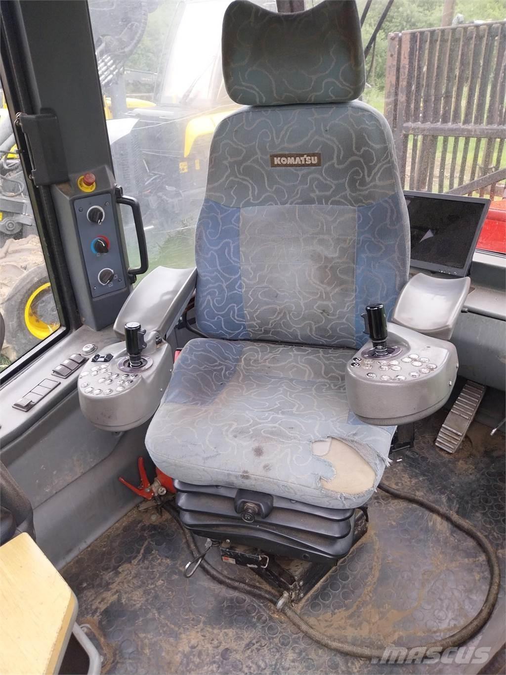 Komatsu 860.4 Uitrijwagens