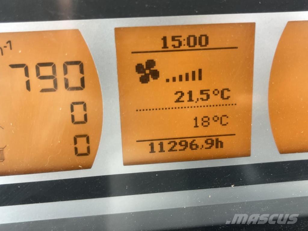 Fendt 828 VARIO Tractoren