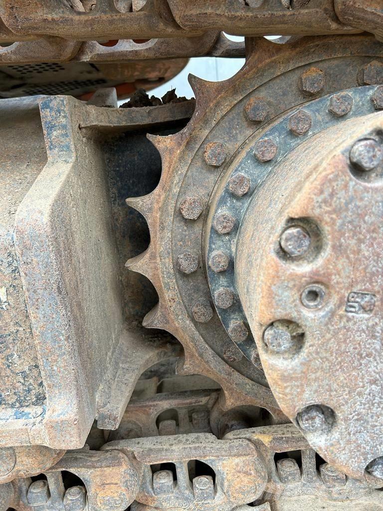 Hitachi ZX 225 US LC Rupsgraafmachines