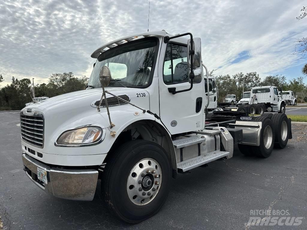 Freightliner M2 Trekkers