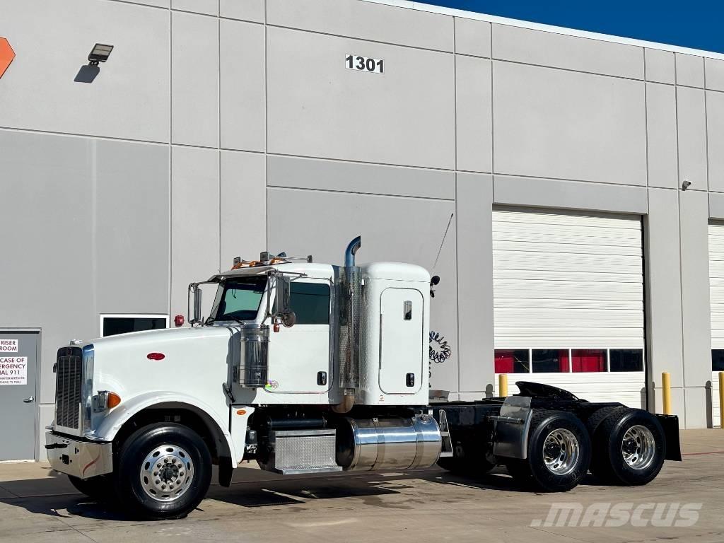 Peterbilt 367 Trekkers