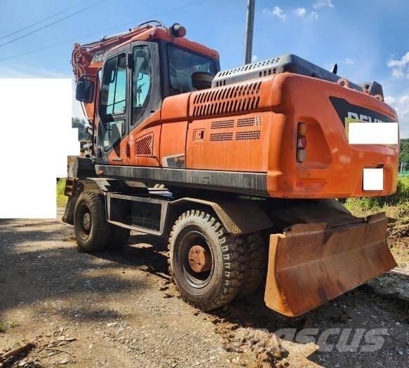 Doosan DX 210 W Wielgraafmachines