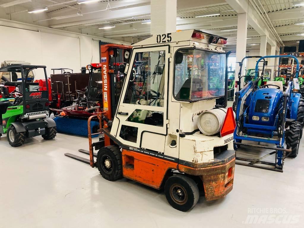 Nissan 25 LPG heftrucks