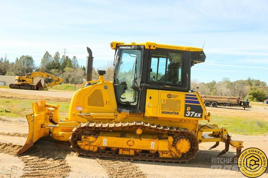 Komatsu D 37 EX Rupsdozers