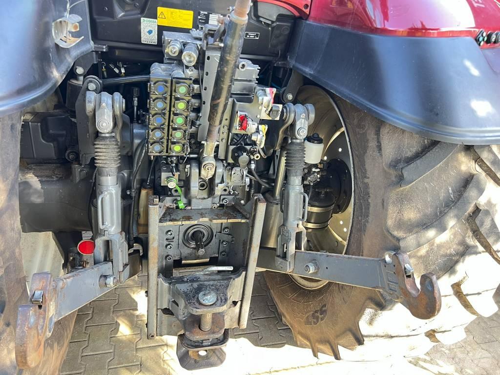 Valtra T 174 Versu Tractoren