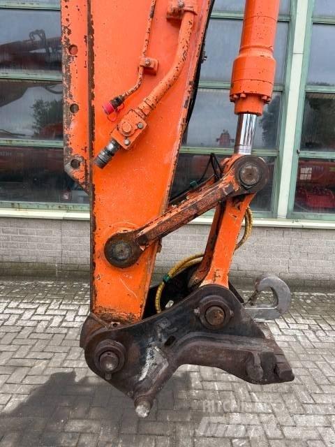 Hitachi ZX 210 LC-3 Rupsgraafmachines