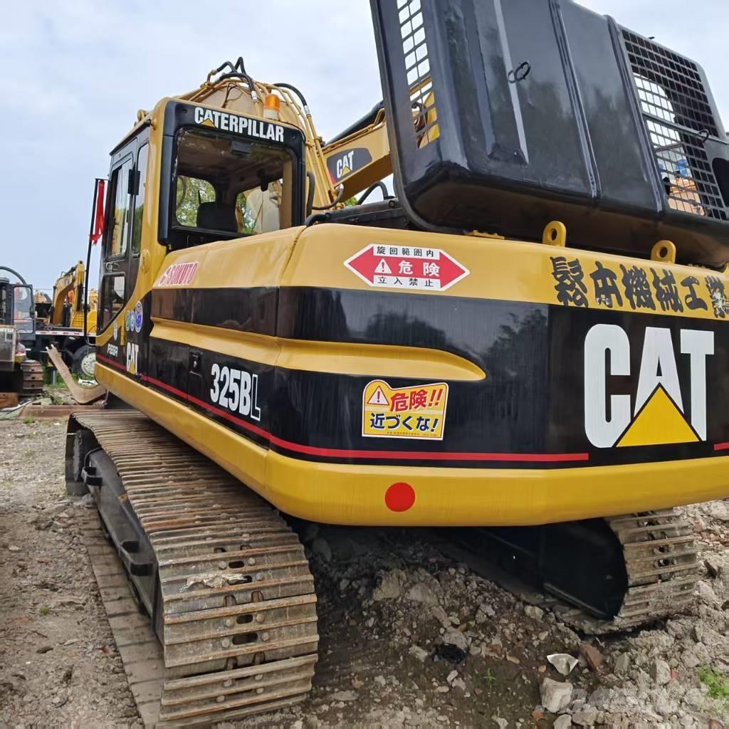 CAT 325 B L Rupsgraafmachines