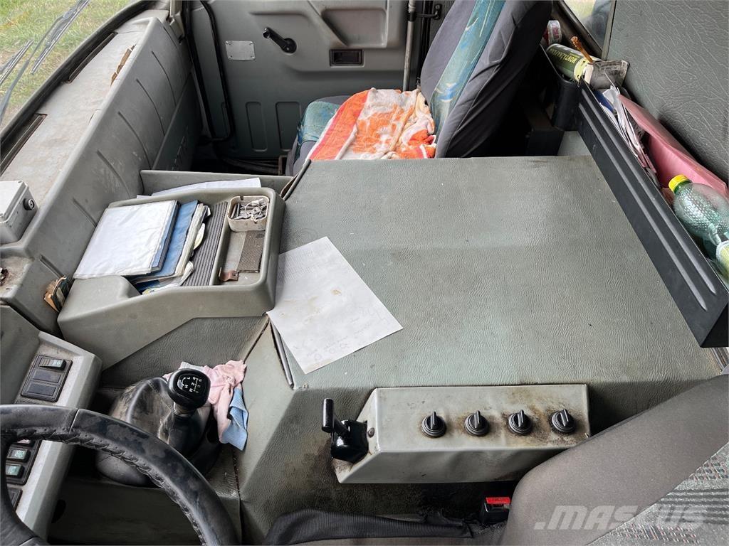 Tatra T 815 6X6 Kipper