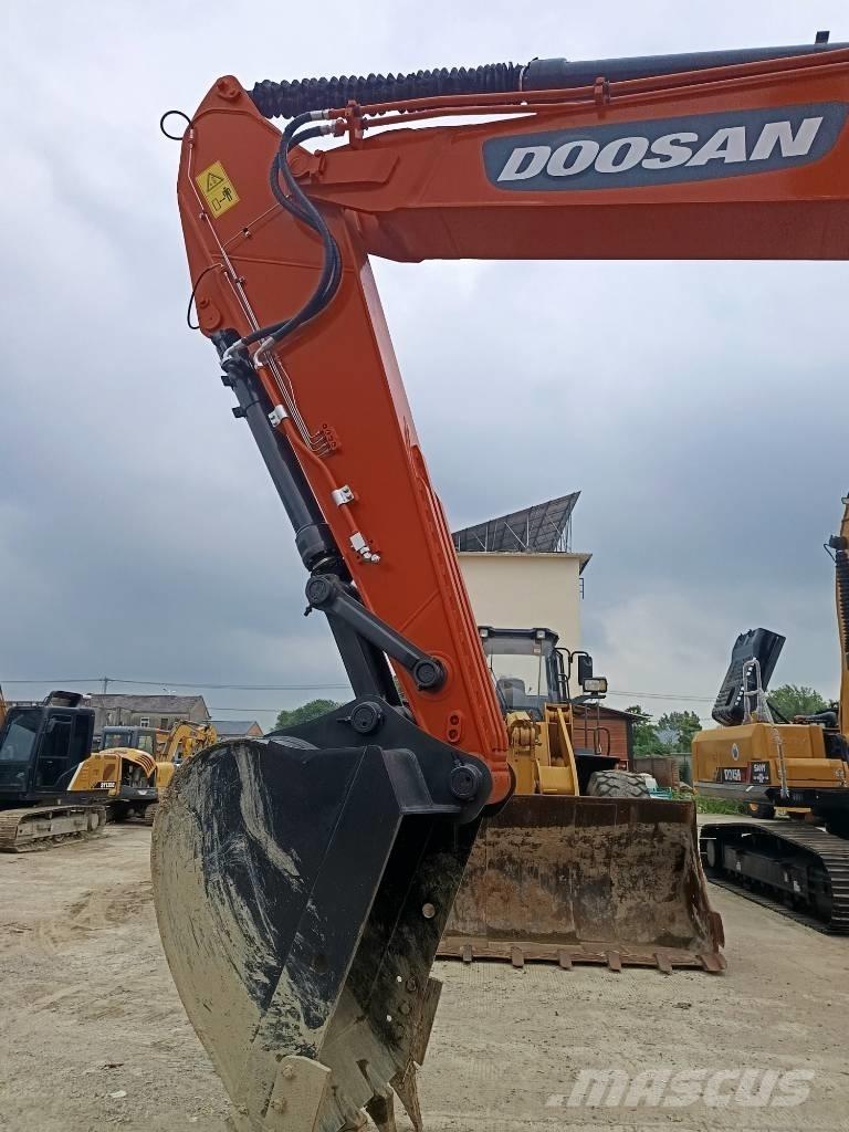 Doosan DX 300 LC Rupsgraafmachines