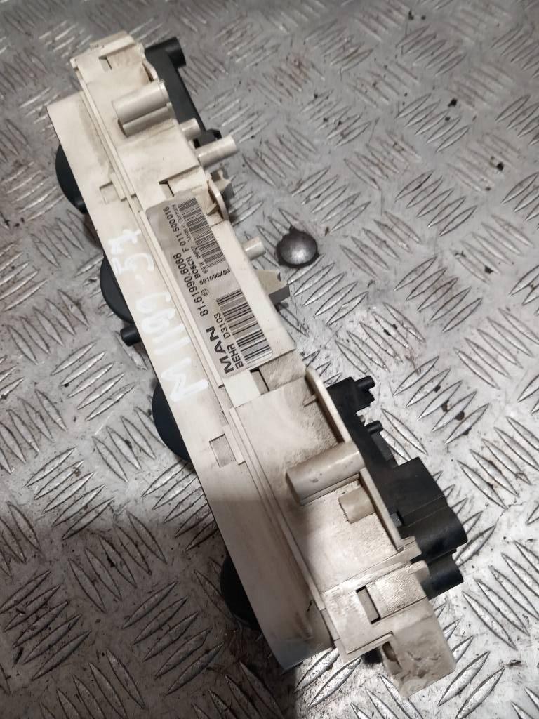 MAN TGM  81619096068 Cabine en interieur