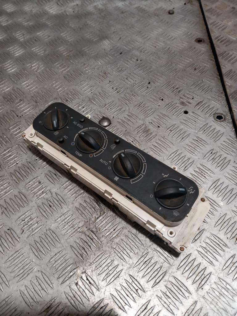 MAN TGM  81619096068 Cabine en interieur