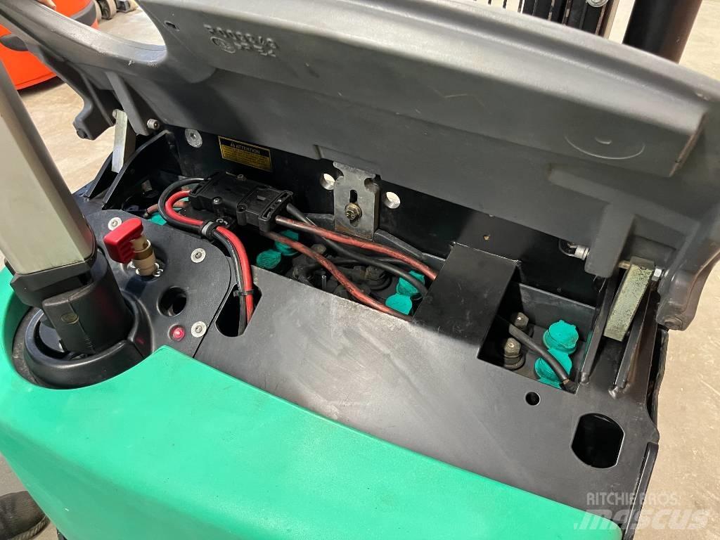 Mitsubishi SBP 12 N Meeloop stapelaar