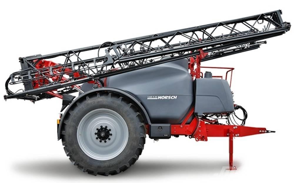 Horsch Leeb 4 AX Getrokken spuitmachines