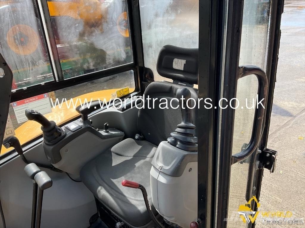 CAT 302.7 D CR Minigraafmachines < 7t