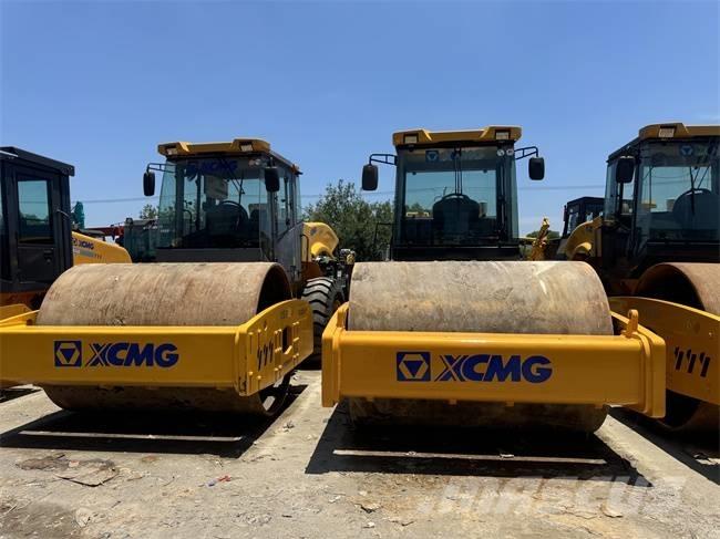 XCMG XS 223 J Trilrolwalsen