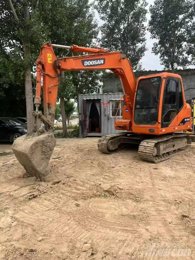 Doosan DH 80 Rupsgraafmachines