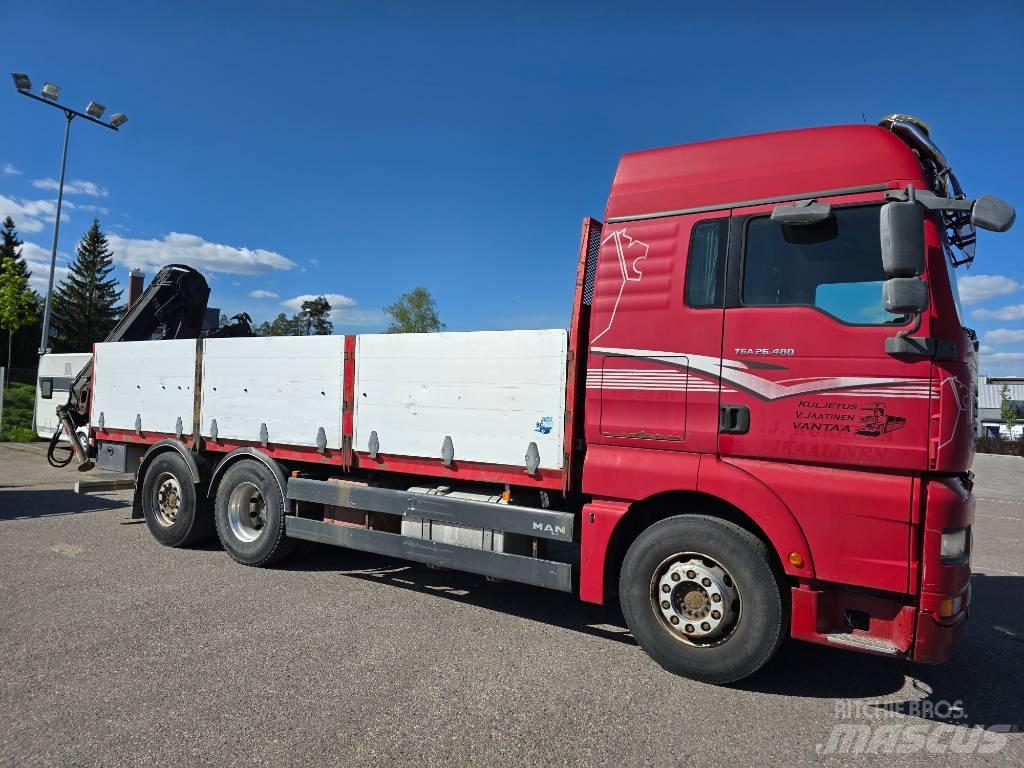 MAN TGA 26.480 Vlakke laadvloer met kraan