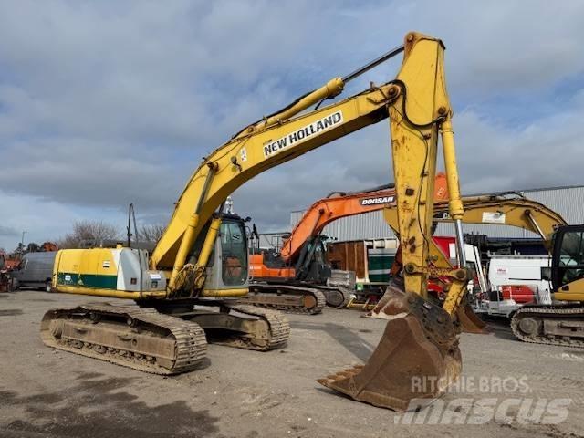 New Holland E 215 Rupsgraafmachines