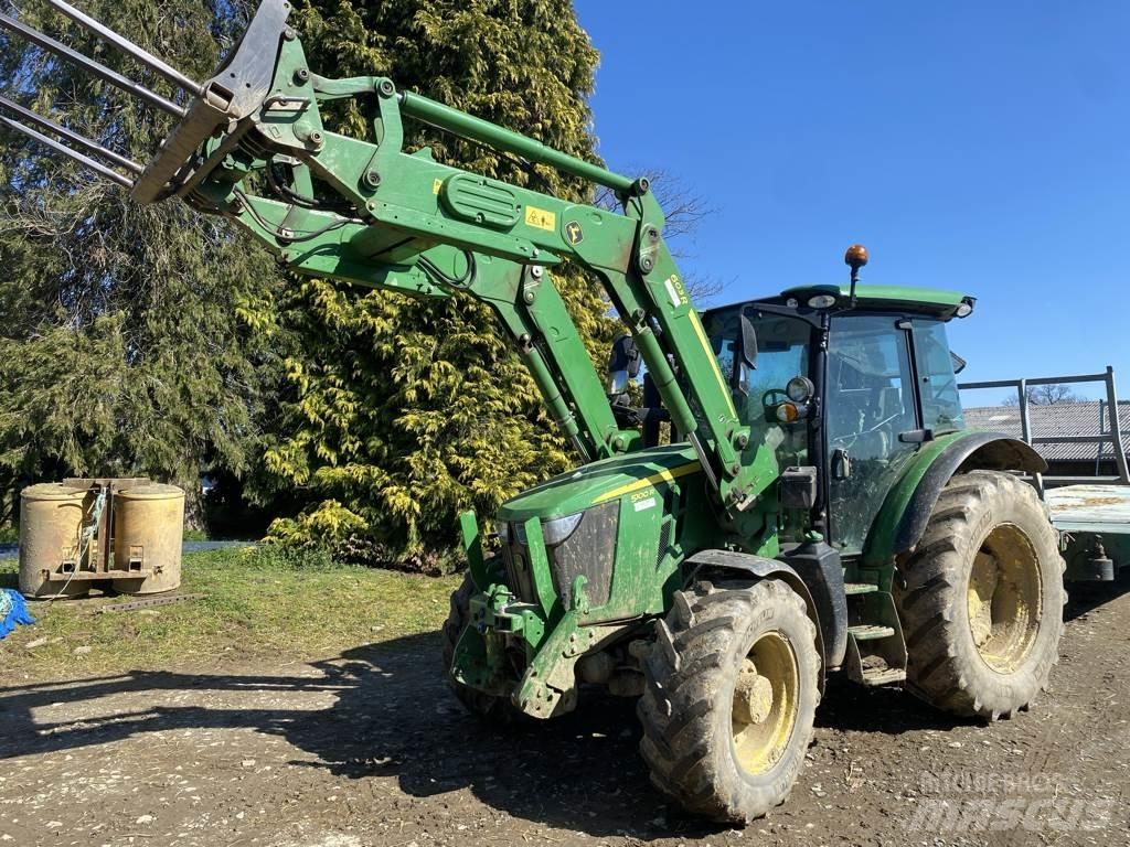 John Deere 5100 R Tractoren